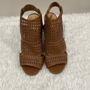 Lauren Conrad basket weave Cognac sandals
